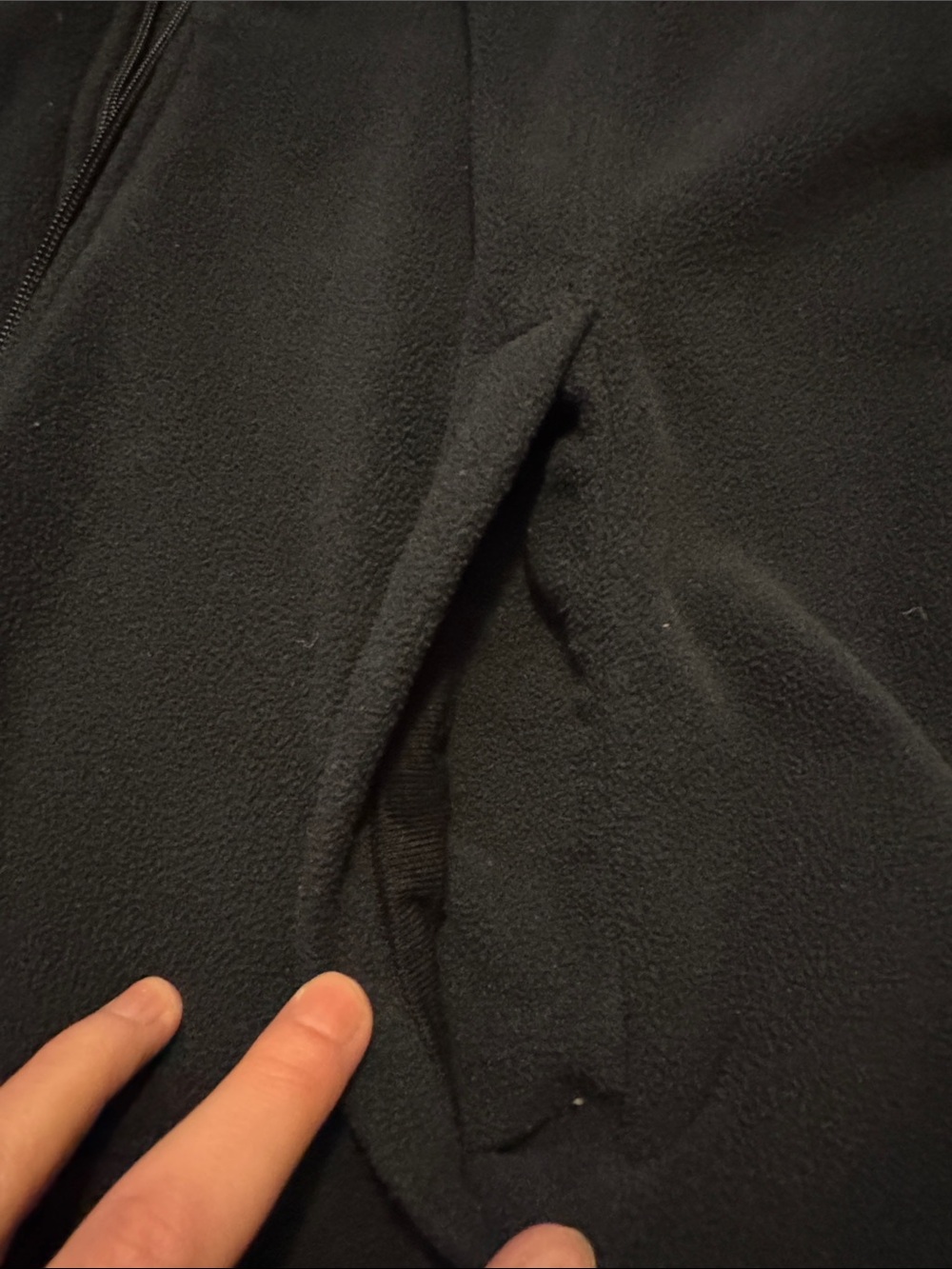 Columbia Black Fleece Vest - Picture 2 of 5